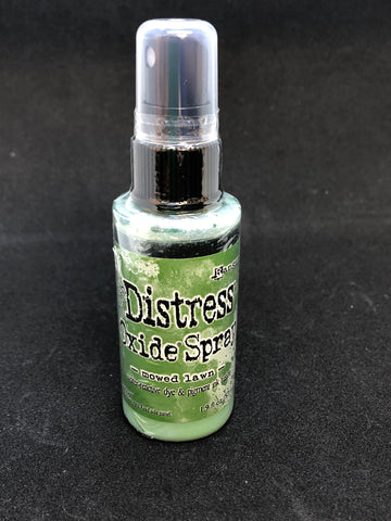 Ranger Distress Oxide Spray ink Mowed Lawn